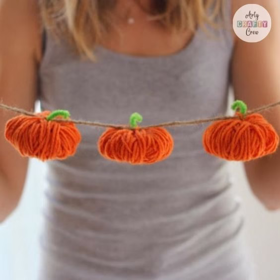 BLOG PHOTO 6 - Yarn Pumpkins - Curated by ArtyCraftyCrew