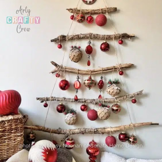 DIY Wall Christmas Tree - Tutorials by Arty Crafty Crew